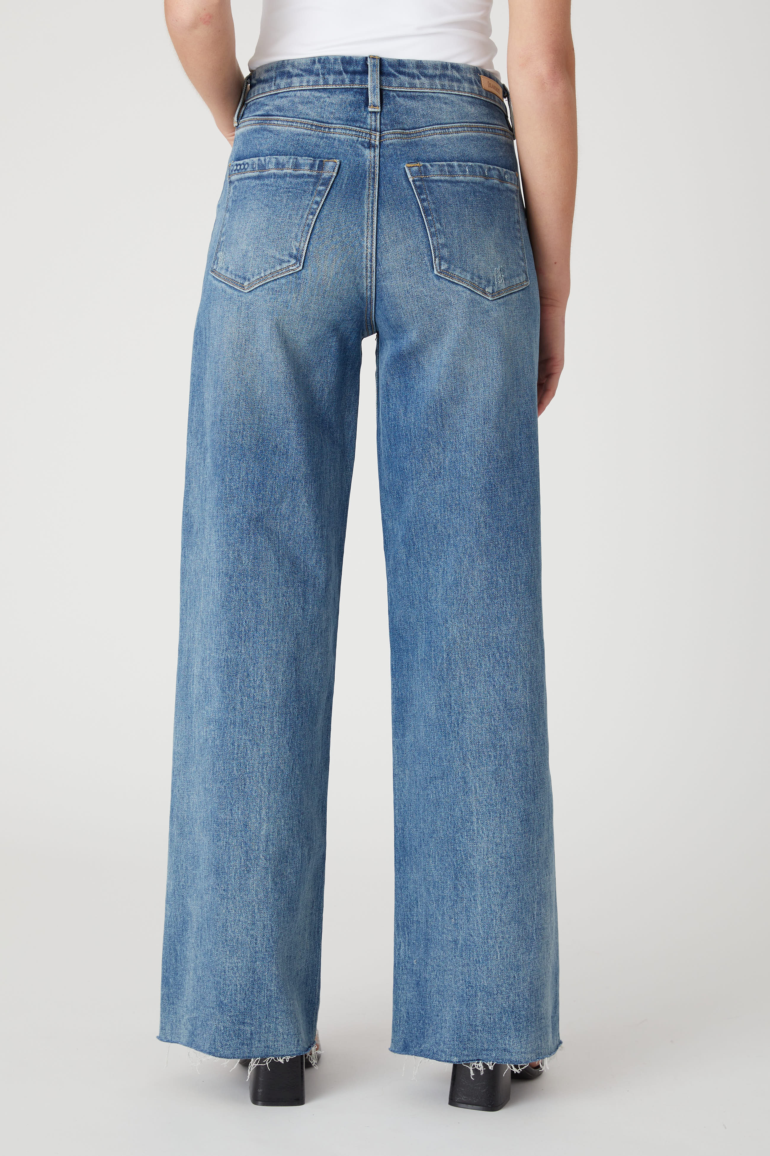 Franklin In Day Trip Jean - Image 6