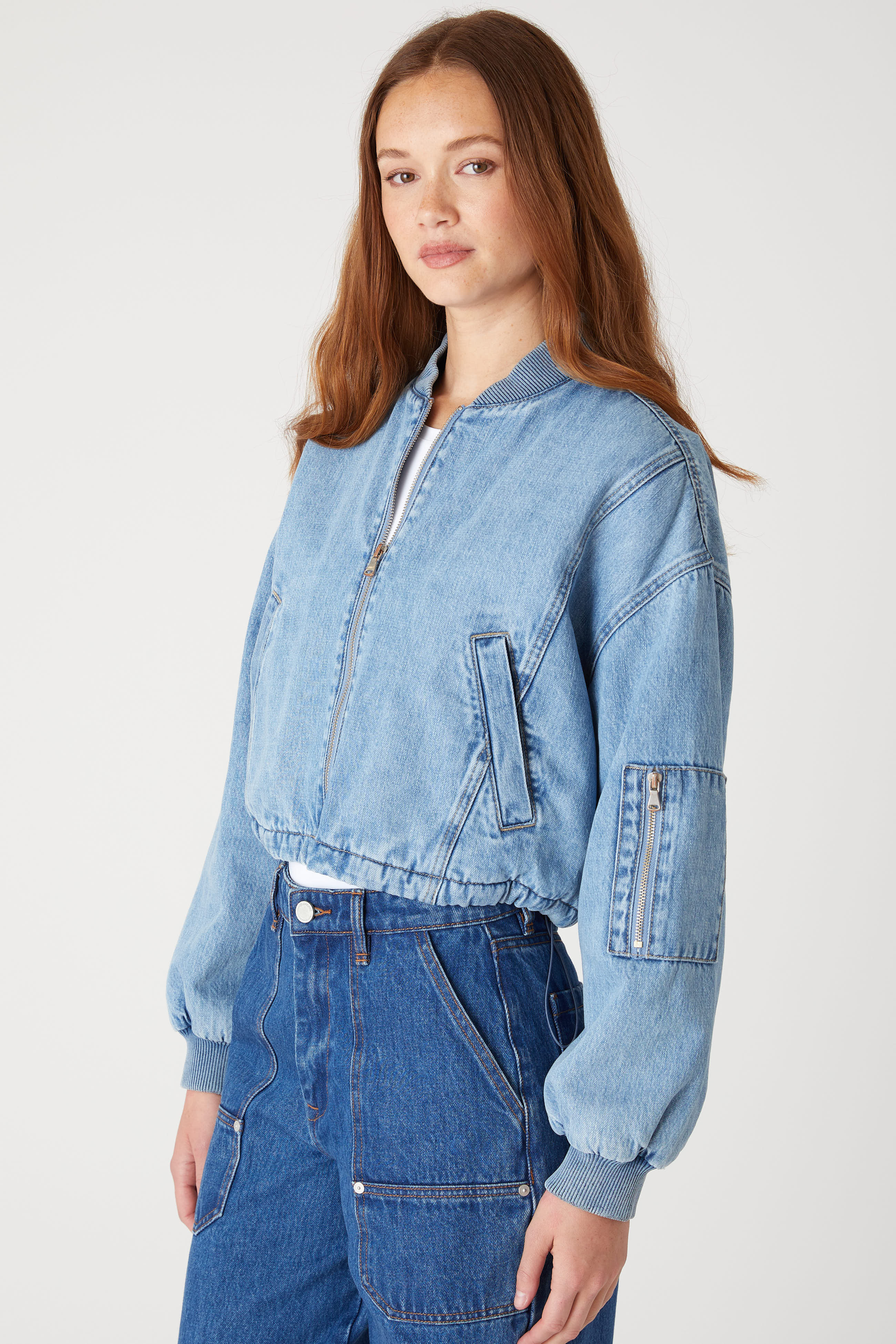 Guest Star Bomber - Image 6