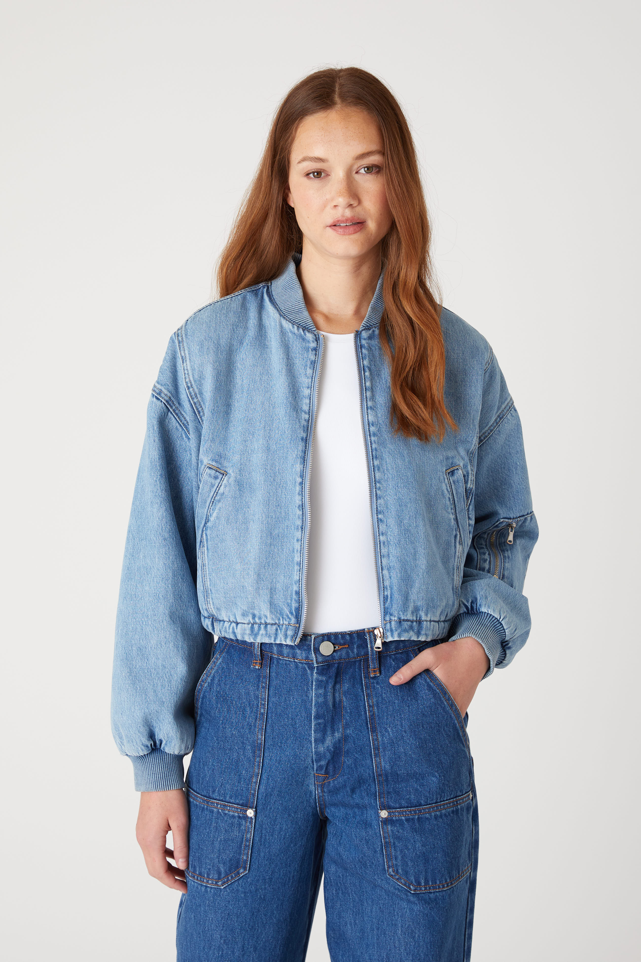 Guest Star Bomber - Image 7