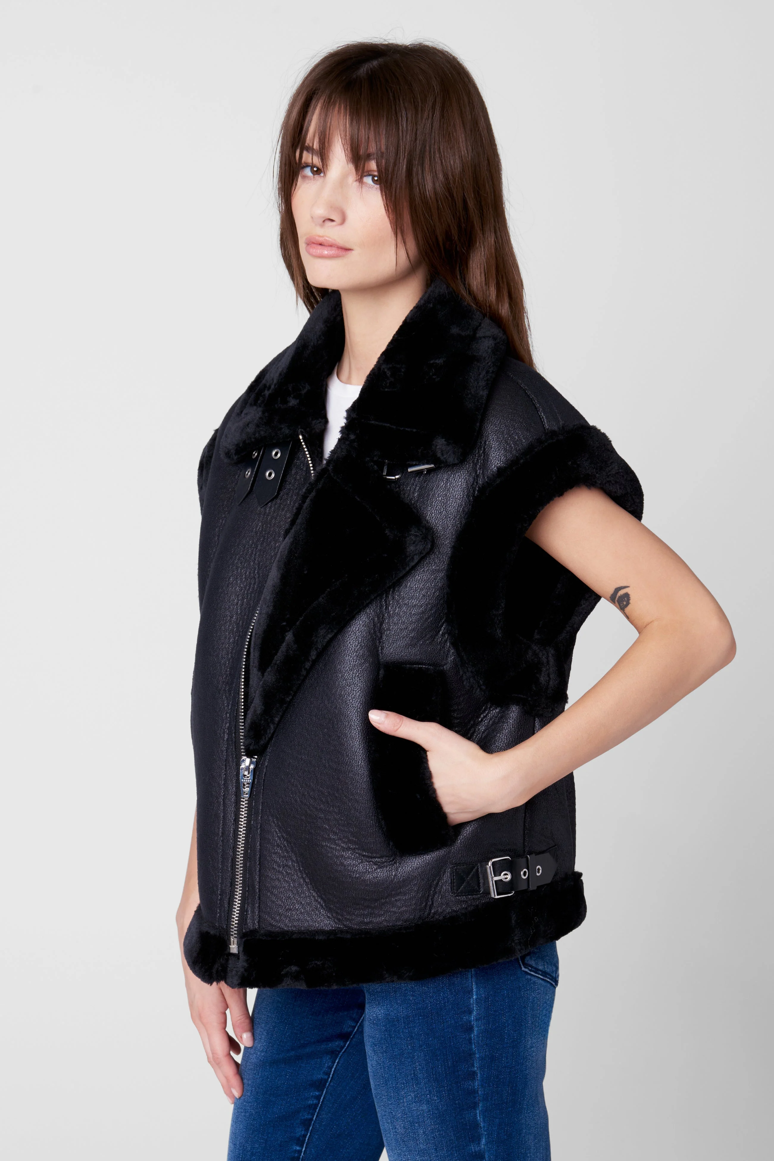 Night Watch Vest - Image 3